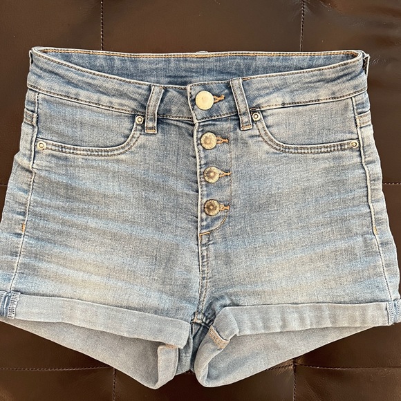 Denim shorts H&M - Picture 2 of 4